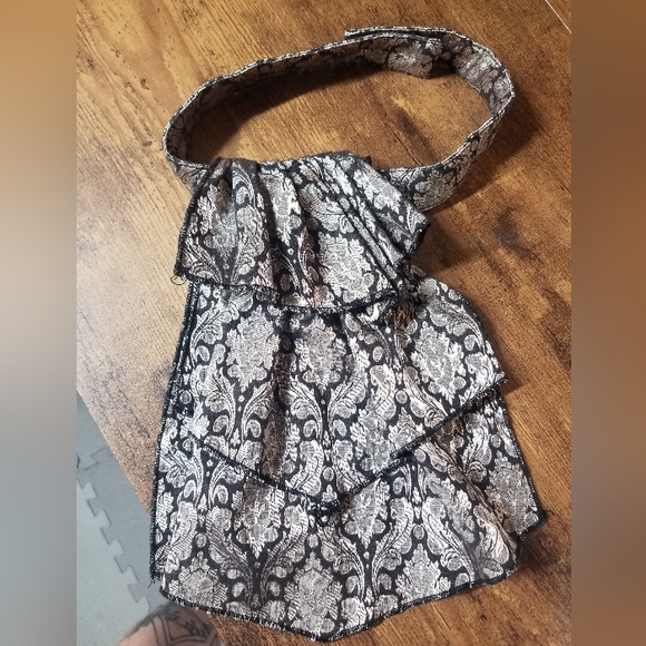 Men's Devil Fashion Brocade Print Witch or Prince Shirt with Puff Sleeves - Picture 6 of 6